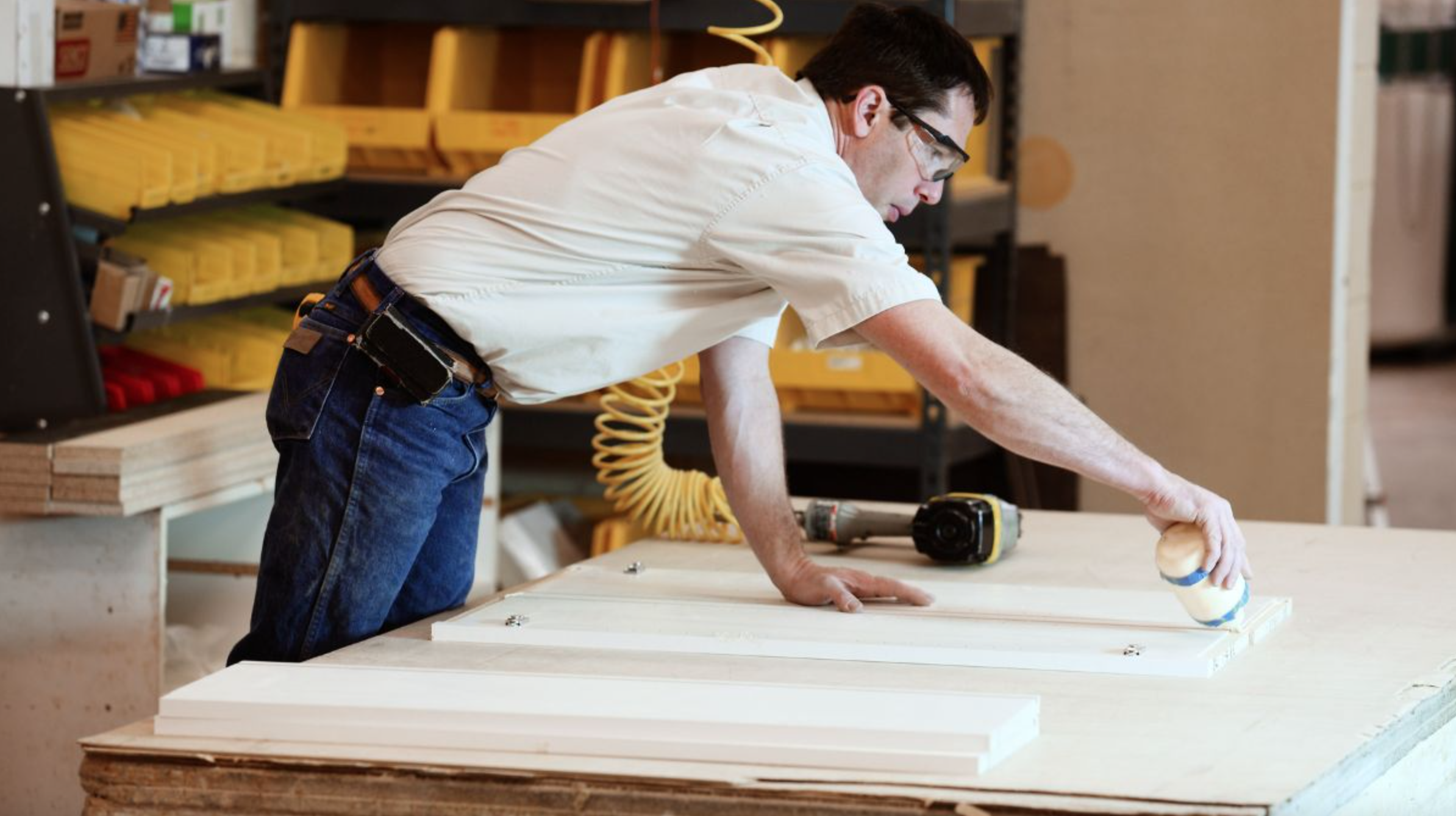 Why Hiring a Marketing Agency Helps Cabinet Makers Grow Faster